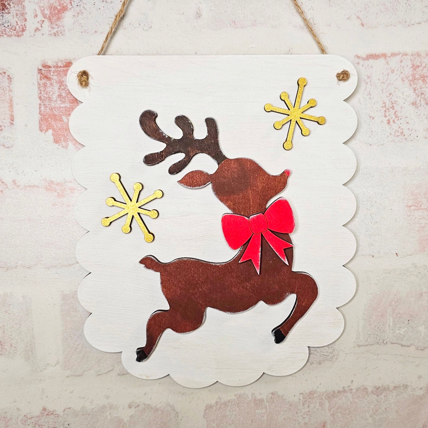 DIY Vintage Reindeer Hanging Sign