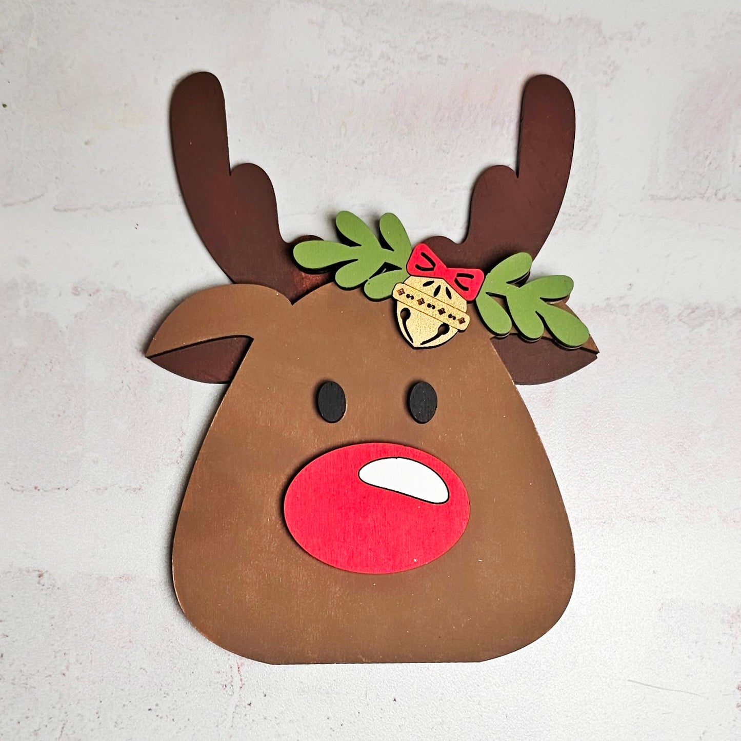 DIY Mini Reindeer Shelf Sitter