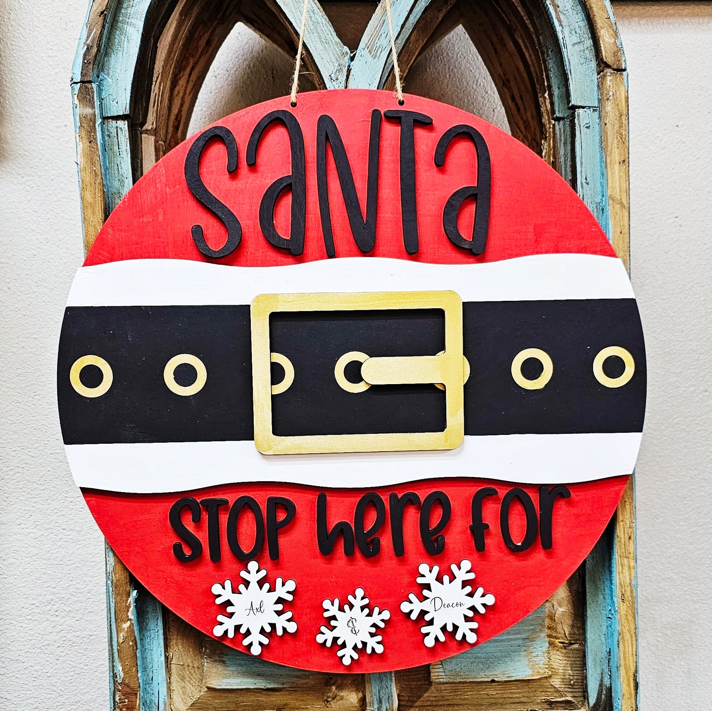 DIY Personalized Santa Stop Here Door Hanger