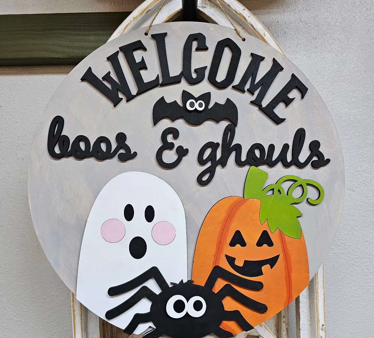 DIY Boos & Ghouls Door Hanger