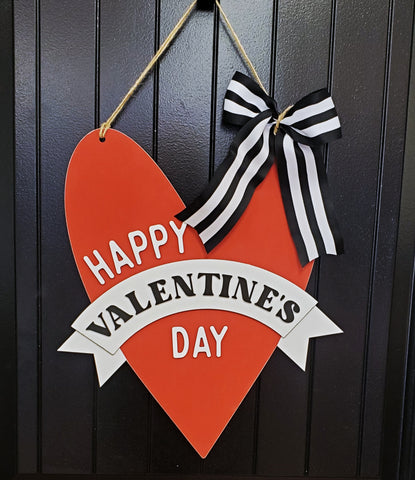 DIY Happy Valentine's Day Door Hanger