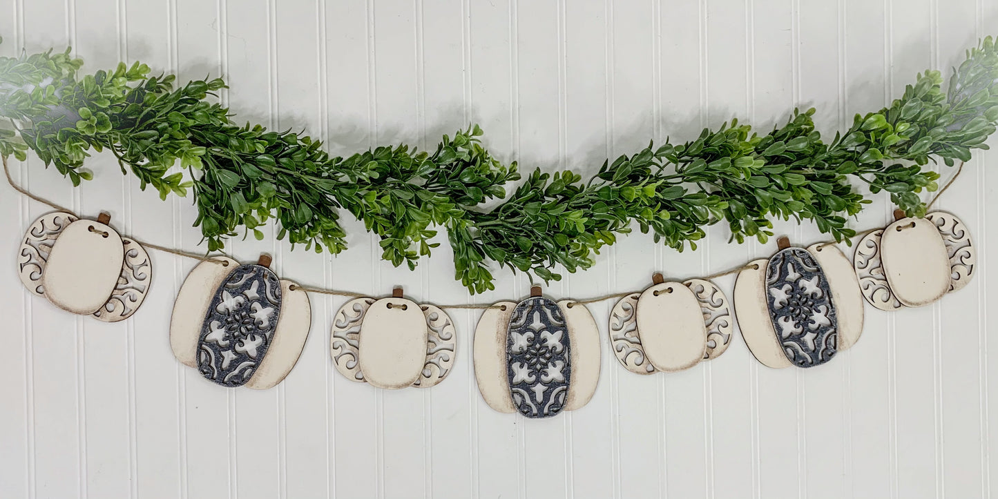 DIY Ornate Pumpkin Banner